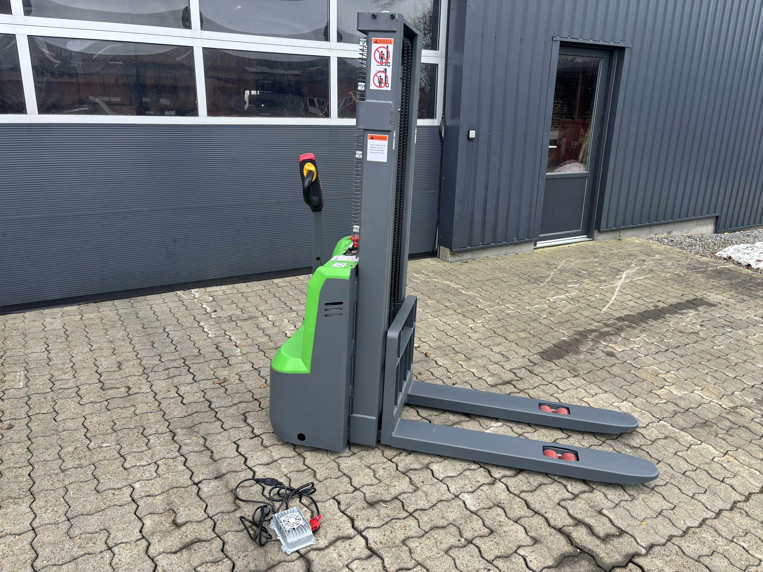 Osaka/ Hangcha El stabler 1200kg - Billede 3